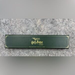 Wizarding World Harry Potter Universal | Collector’s 2021 | Interactive Wand |